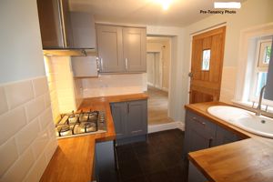 KITCHEN- click for photo gallery